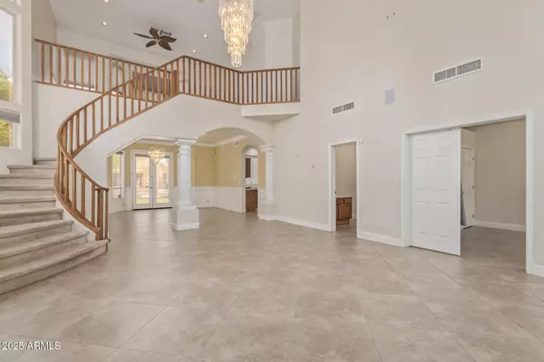 Gilbert, AZ 85233,589 N Acacia Drive