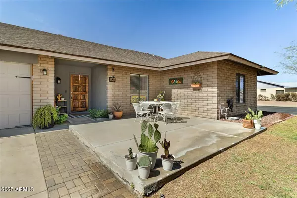 Tempe, AZ 85283,6522 S FARMER Avenue
