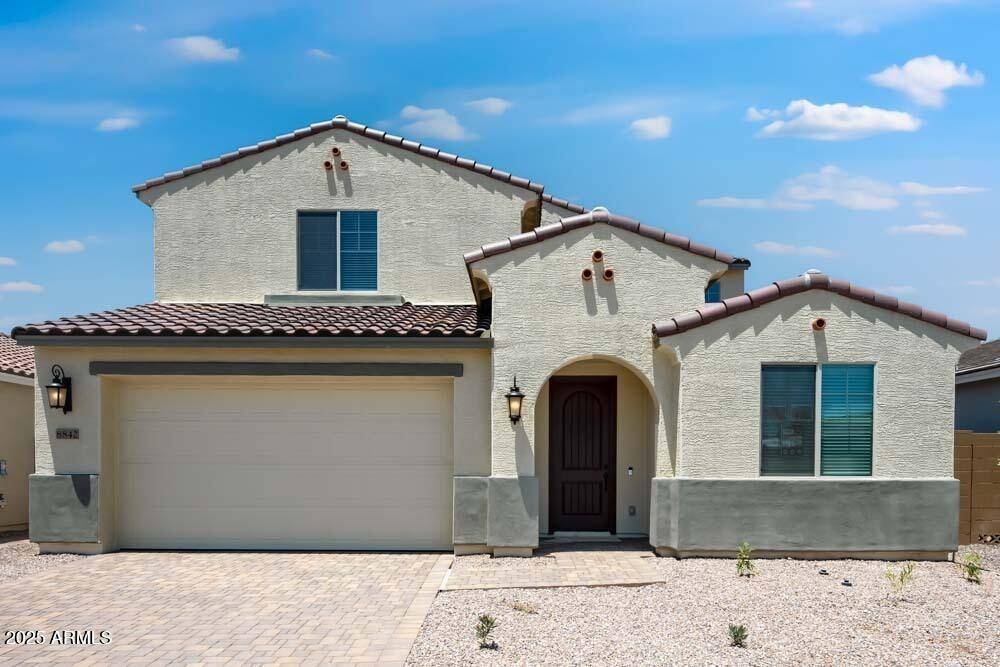 8842 W ORANGE Drive, Glendale, AZ 85305