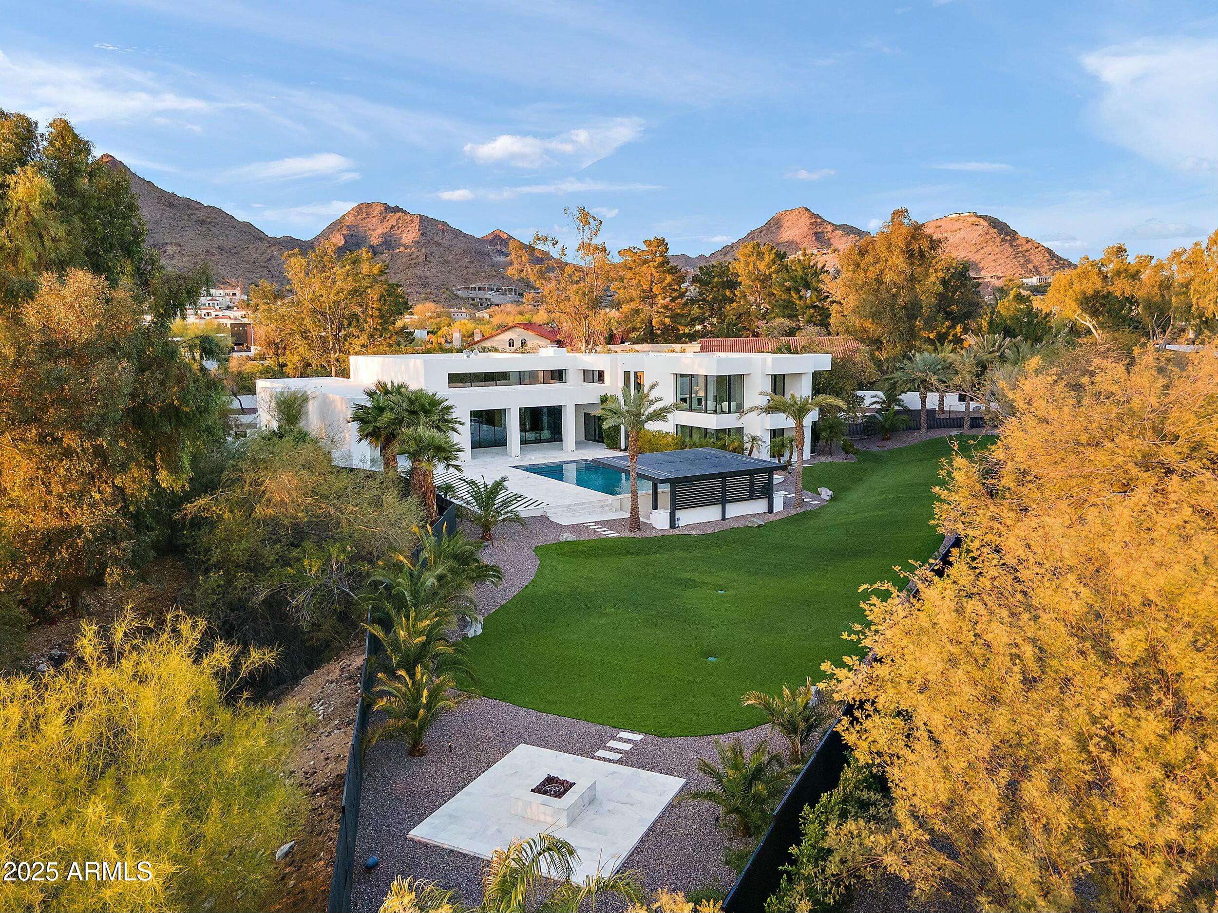 Paradise Valley, AZ 85253,6216 N 38TH Place
