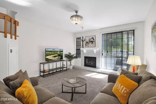 Scottsdale, AZ 85258,8300 E VIA DE VENTURA -- #1016