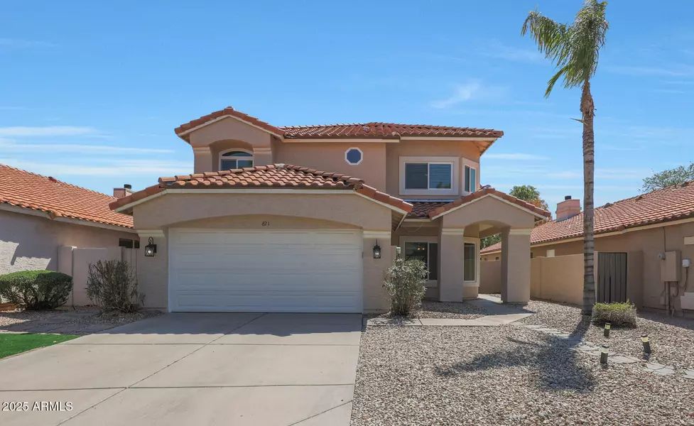 821 W SUN COAST Drive, Gilbert, AZ 85233