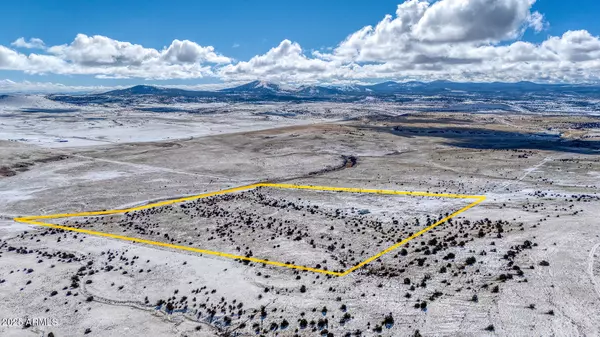 Vernon, AZ 85940,3 COUNTY ROAD N3365 --