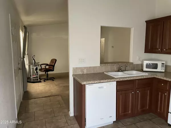 Apache Junction, AZ 85120,2420 W 5TH Avenue #2