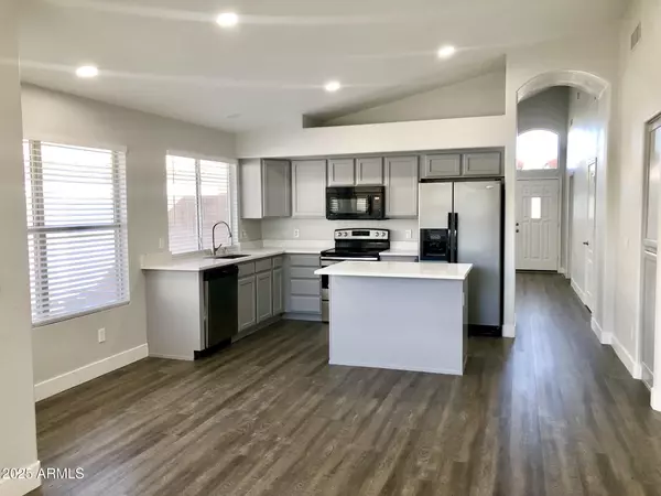 Peoria, AZ 85382,9632 W RUNION Drive