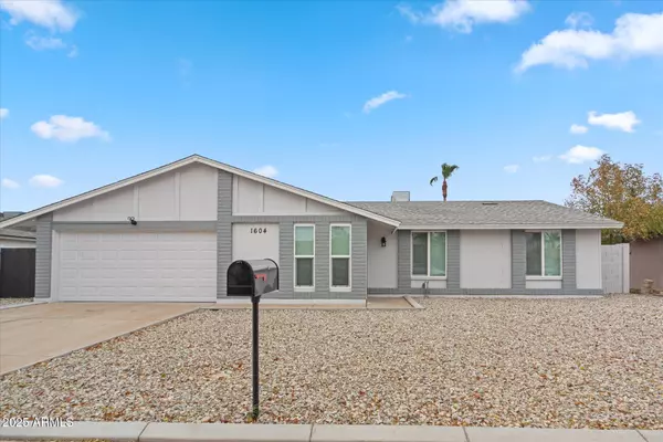 1604 W COLT Road, Chandler, AZ 85224