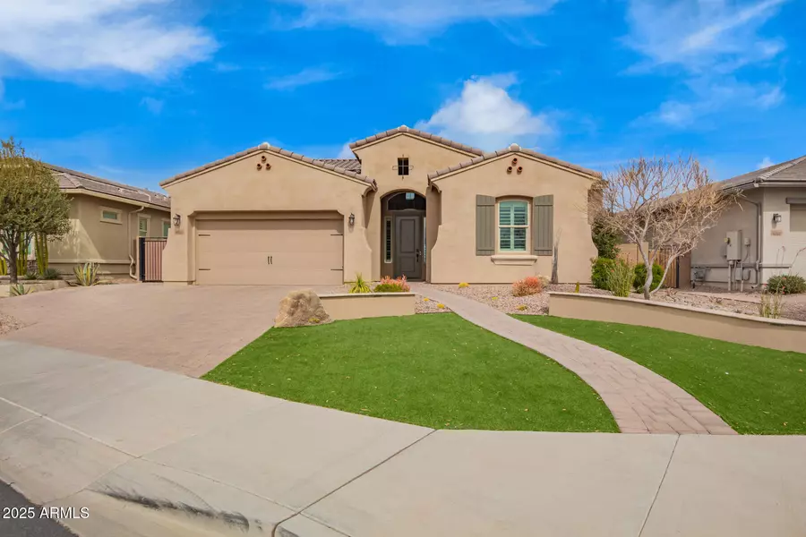 9302 W WHITE FEATHER Lane, Peoria, AZ 85383