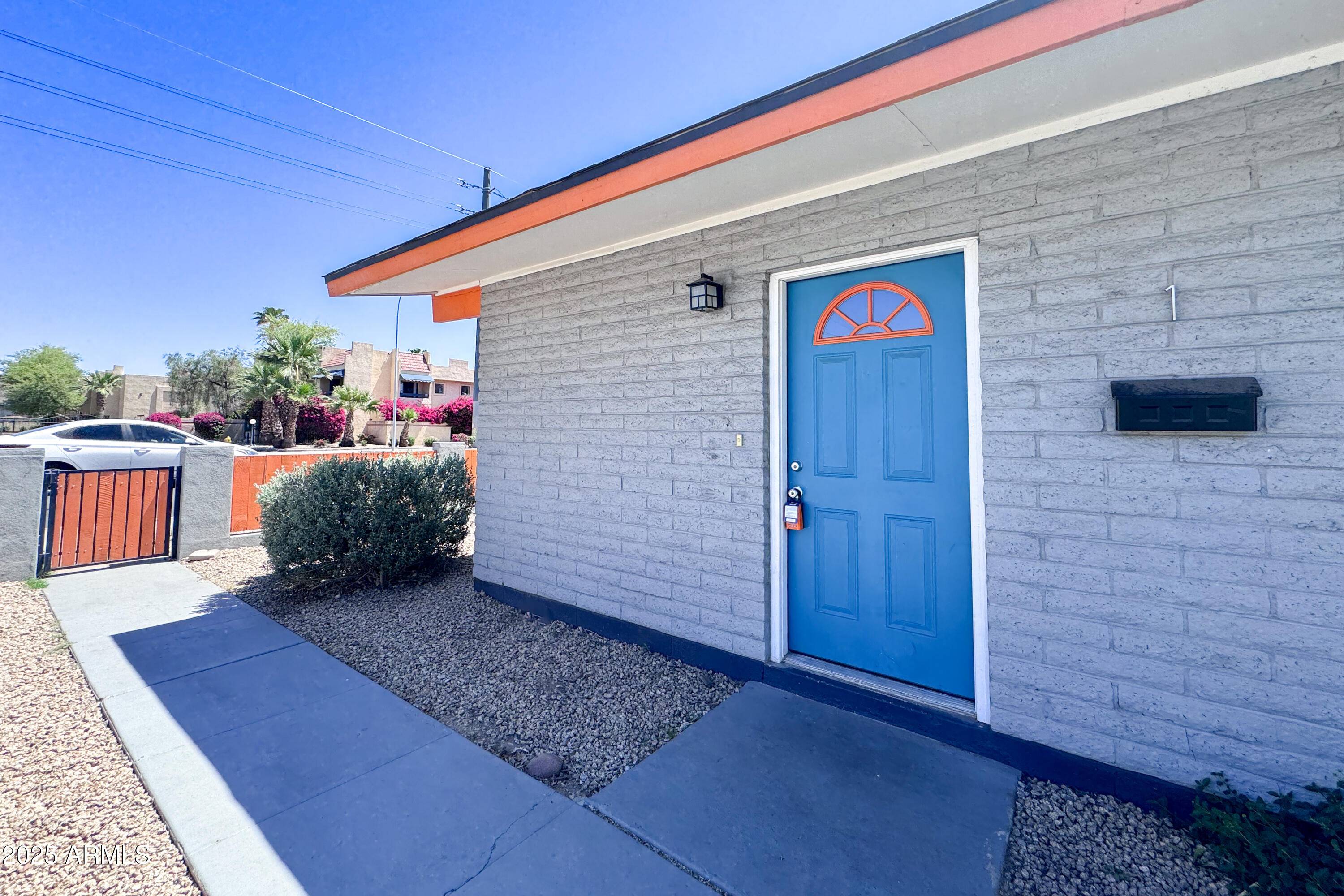 Tempe, AZ 85281,1118 S MCCLINTOCK Drive #1