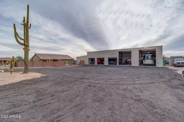 Apache Junction, AZ 85119,156 E FRONTIER Street