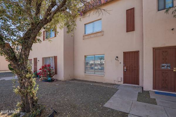 4625 W THOMAS Road #19, Phoenix, AZ 85031