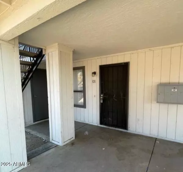 6617 W OCOTILLO Road #101, Glendale, AZ 85301