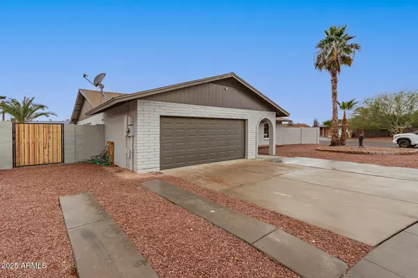 Glendale, AZ 85308,5561 W GREENBRIAR Drive