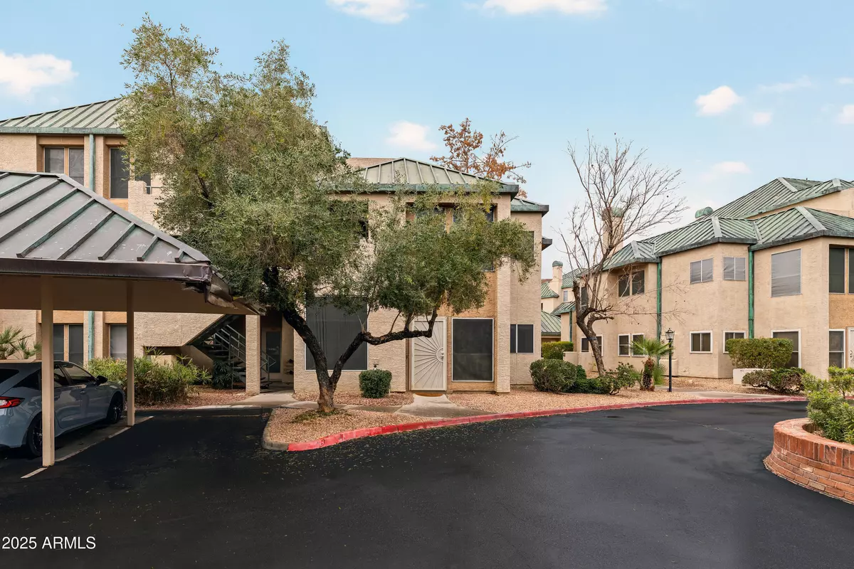 Phoenix, AZ 85034,101 N 7TH Street #137