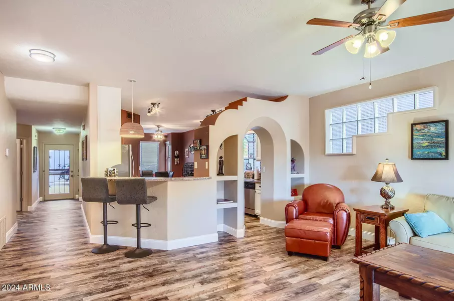 11011 N ZEPHYR Drive #112, Fountain Hills, AZ 85268