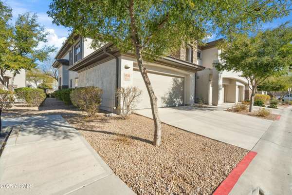 33575 N DOVE LAKES Drive #2028, Cave Creek, AZ 85331