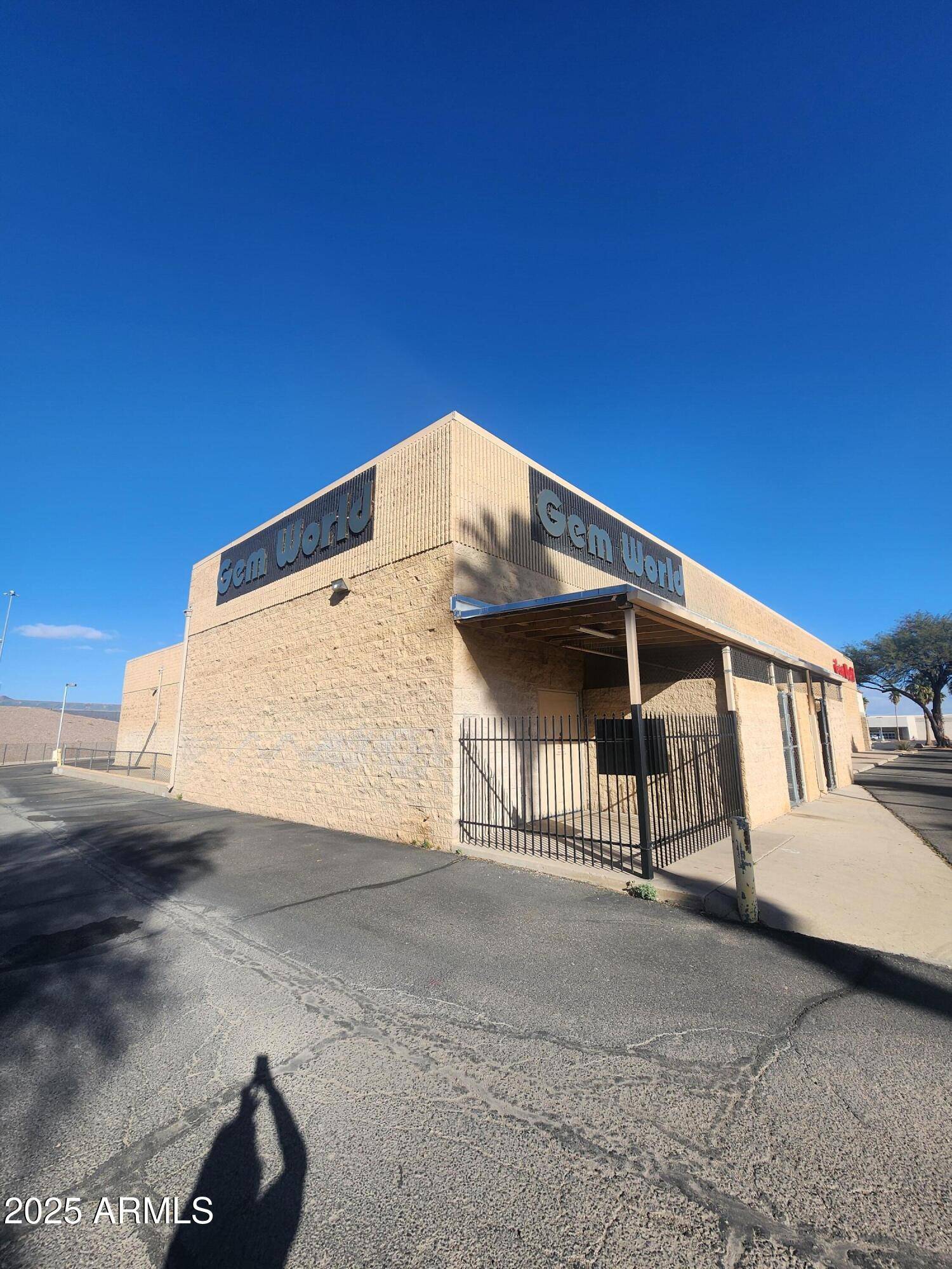 Tucson, AZ 85713,3754 S 16TH Avenue