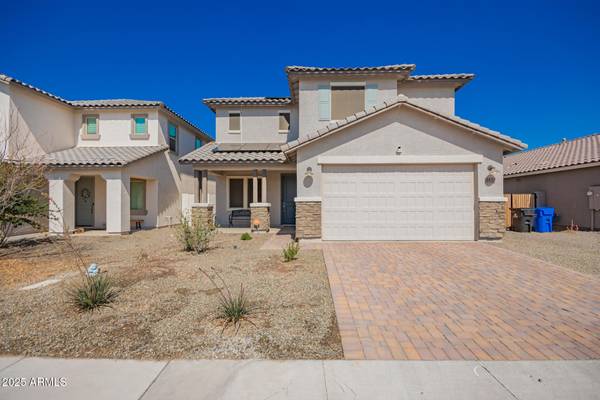 8430 W ATLANTIS Way, Tolleson, AZ 85353