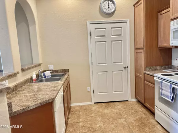 Surprise, AZ 85374,14575 W MOUNTAIN VIEW Boulevard #11313