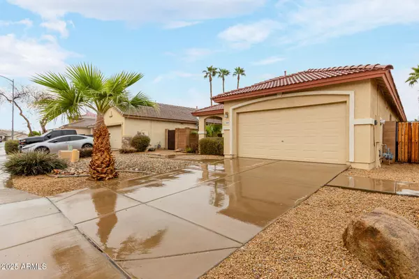 16800 W SOUTHAMPTON Road, Surprise, AZ 85374