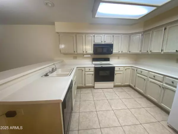 Mesa, AZ 85209,8255 E KIVA Avenue #424