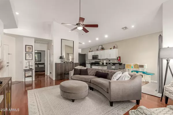 Phoenix, AZ 85042,3252 E FREMONT Road
