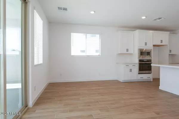 San Tan Valley, AZ 85140,40113 N Alameda Drive