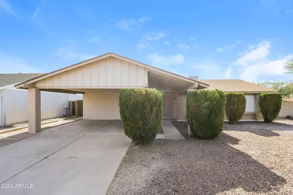 2543 E HOPI Avenue, Mesa, AZ 85204