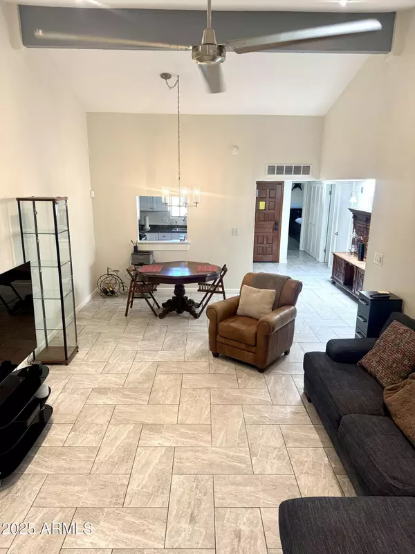 Phoenix, AZ 85021,8302 N 21ST Drive #L204