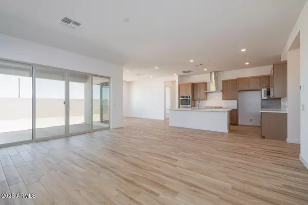 San Tan Valley, AZ 85140,1892 E Empeltre Road