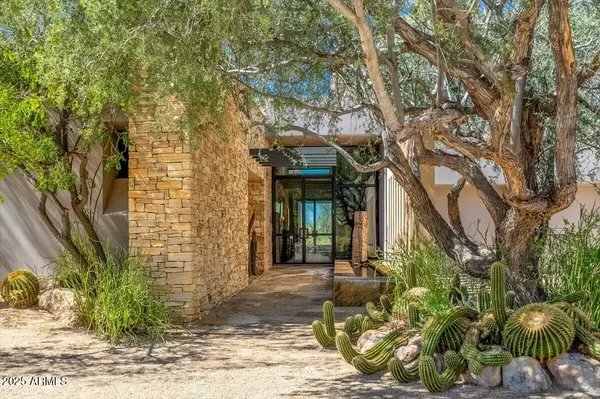 Scottsdale, AZ 85255,10801 E HAPPY VALLEY Road #4