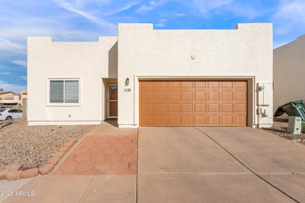 1195 DESERT OAK Place, Sierra Vista, AZ 85635