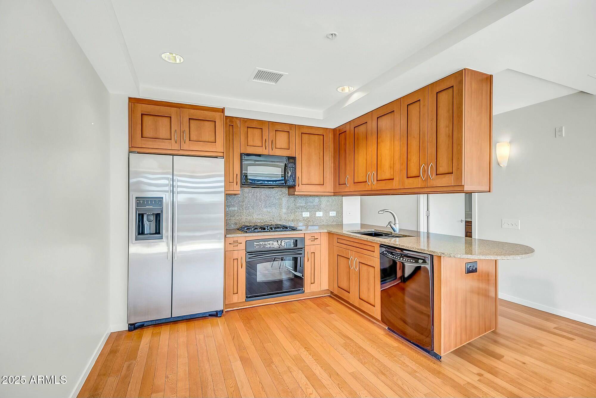 Scottsdale, AZ 85251,7137 E RANCHO VISTA Drive #6009