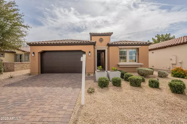 631 E PEACH TREE Street, Queen Creek, AZ 85140