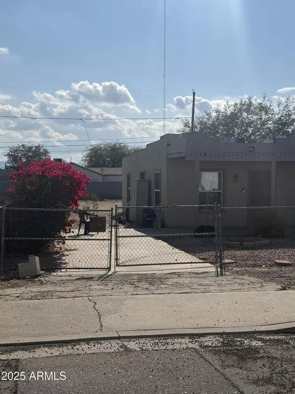 Phoenix, AZ 85009,2315 W HADLEY Street