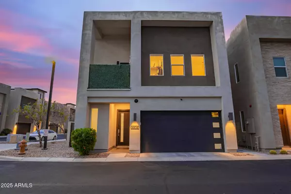 Scottsdale, AZ 85257,6804 E LYRA Drive