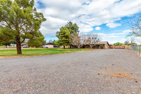 Waddell, AZ 85355,7617 N 181ST Avenue