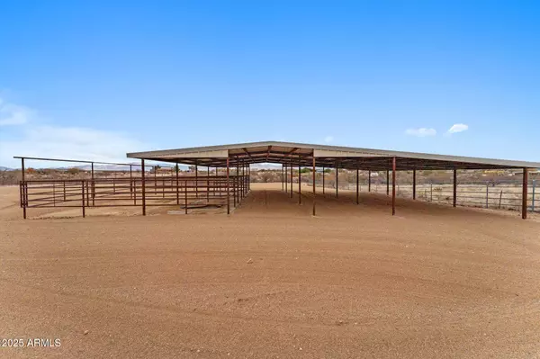 Wickenburg, AZ 85390,35265 S US Highway 93 --
