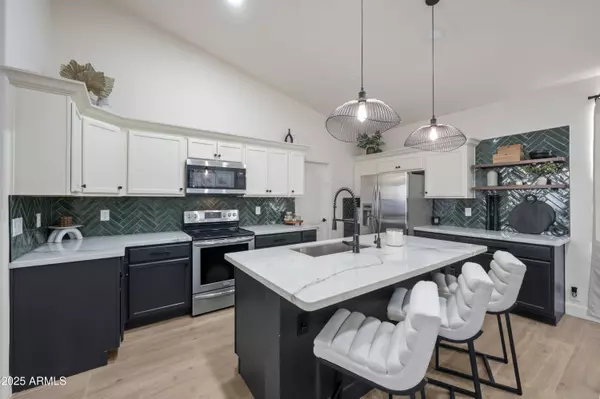 Chandler, AZ 85225,362 N ROGER Way