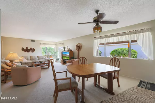 Sun Lakes, AZ 85248,26013 S FOXGLENN Drive