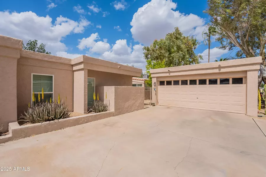 14266 N 2nd Avenue, Phoenix, AZ 85023