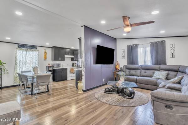 Glendale, AZ 85303,7920 W Glendale Avenue #65