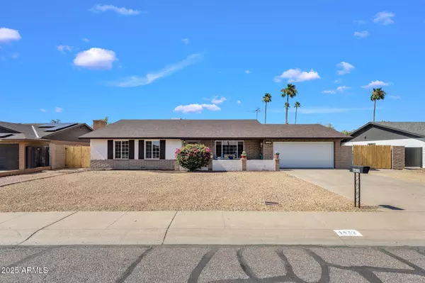 4432 E VOLTAIRE Avenue, Phoenix, AZ 85032