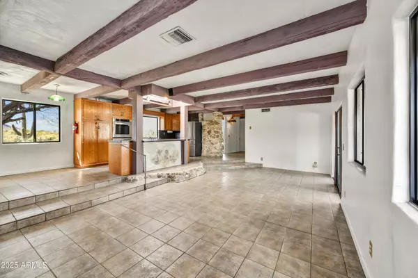 Cave Creek, AZ 85331,39185 N 56TH Street