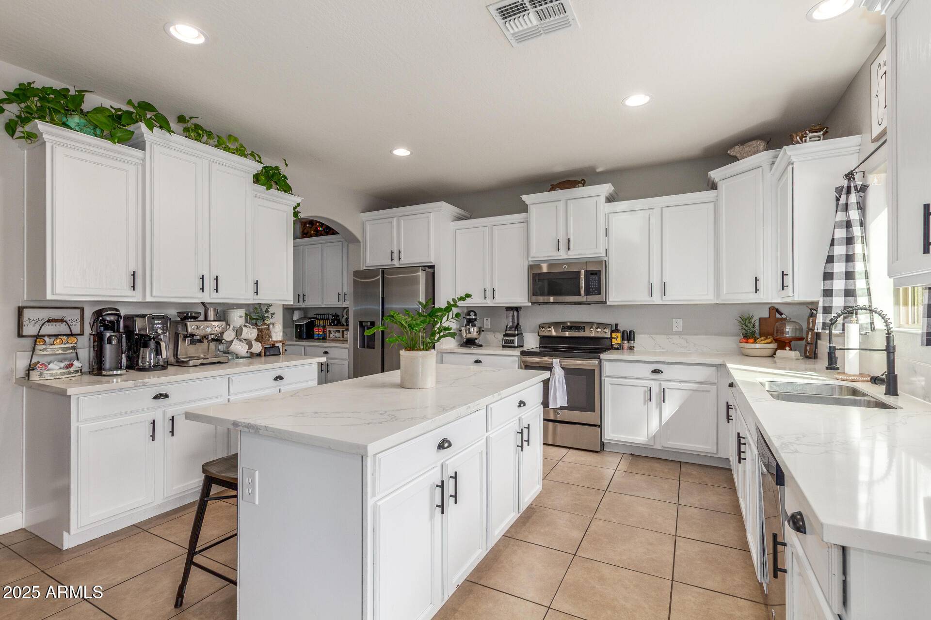 24805 W VISTA NORTE Street, Buckeye, AZ 85326