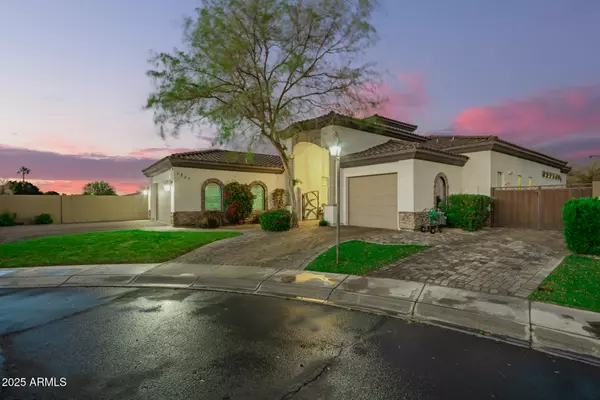 Gilbert, AZ 85296,1207 S LARKSPUR Court