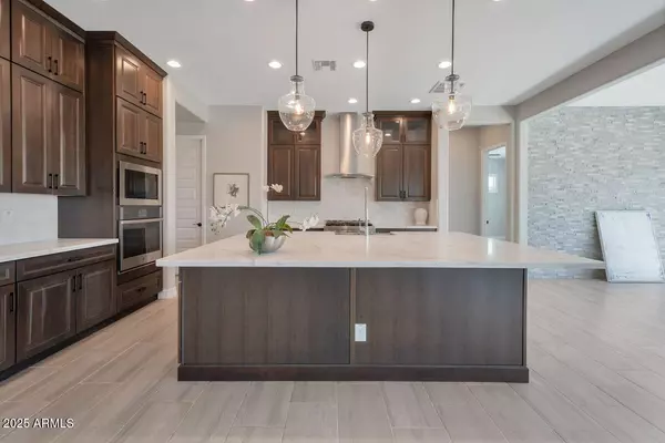 Gilbert, AZ 85297,2523 E CLARK Drive