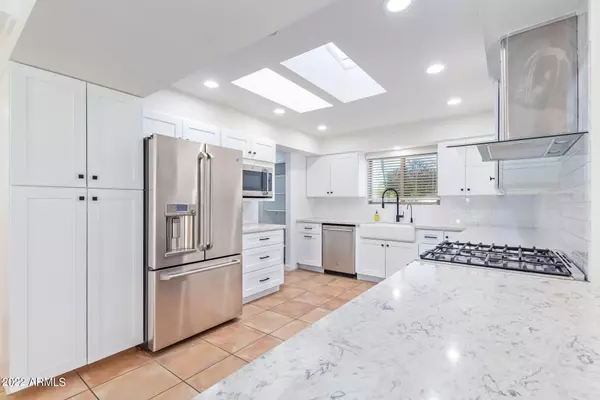 Scottsdale, AZ 85254,6615 E Desert Cove Avenue