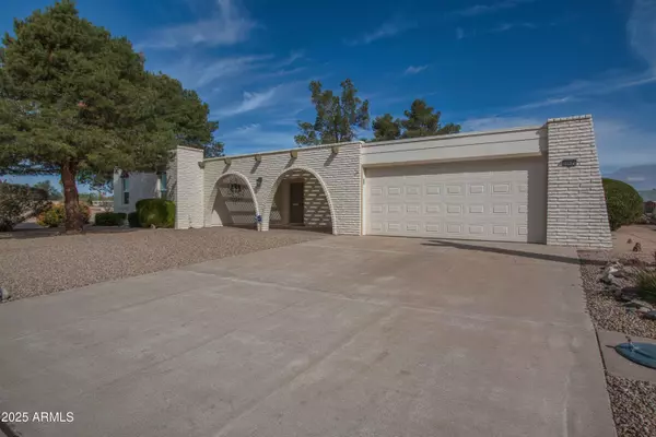 10626 W PLEASANT VALLEY Road, Sun City, AZ 85351