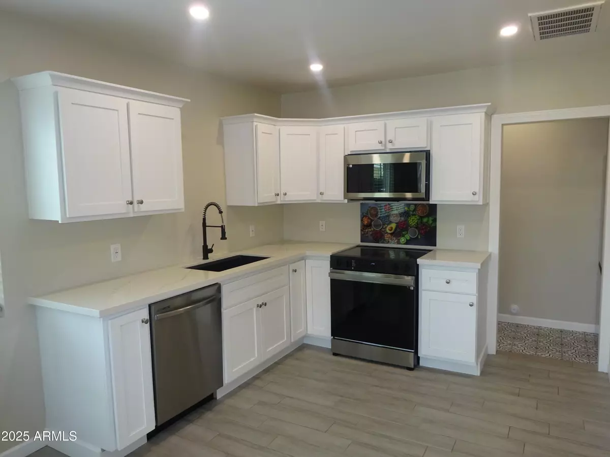 Phoenix, AZ 85004,502 E WILLETTA Street #1401