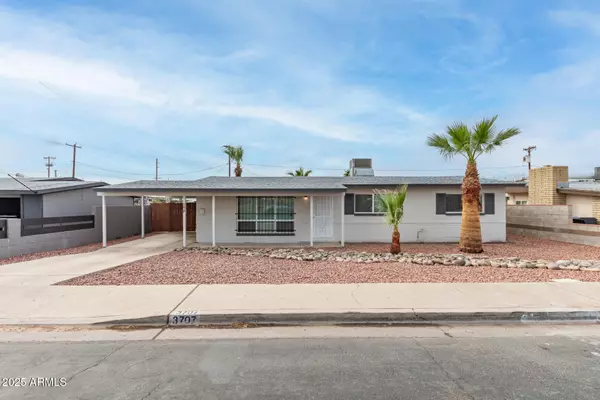 Phoenix, AZ 85019,3707 W ELM Street